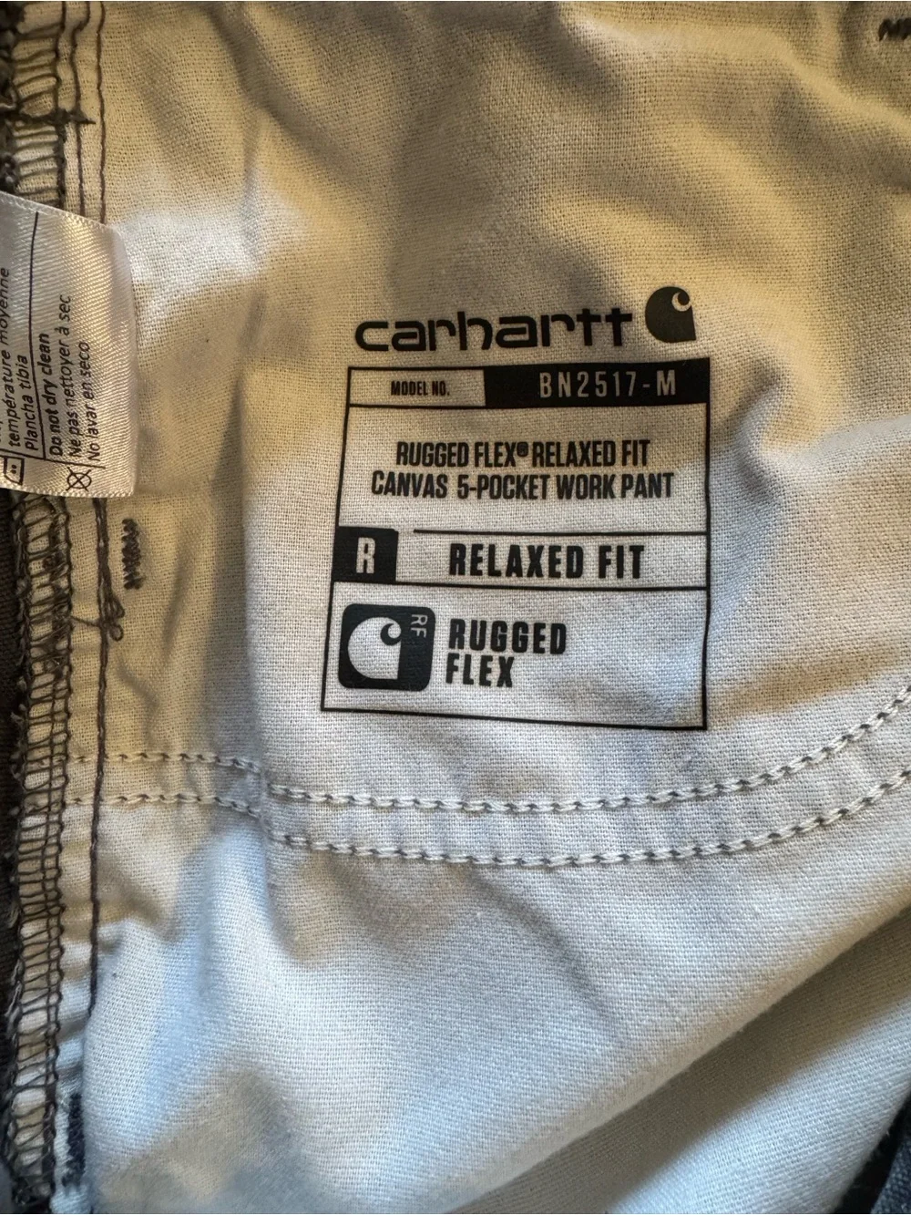 EUC Carhartt Men's Grey Rugged Flex Relaxed Fit Canvas 5-Pocket Work Pant 32x32